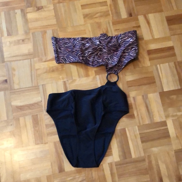 PISTOL PANTIES bathing suit - Picture 8 of 9